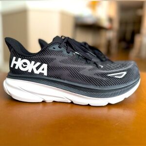 Women’s Hoka Clifton Running shoe 8.5